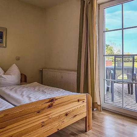 Stunning In Ribnitz-dammgarten With Wifi&1 Bedrooms Ribnitz-Damgarten